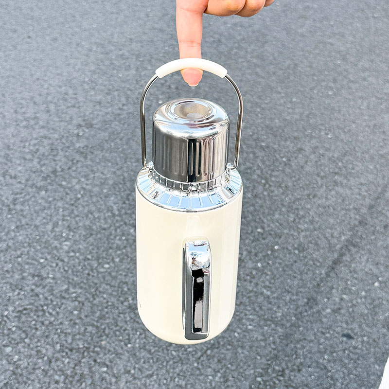 Bouteille d'eau isotherme en a - Vacuum Insulated Flask avis et prix